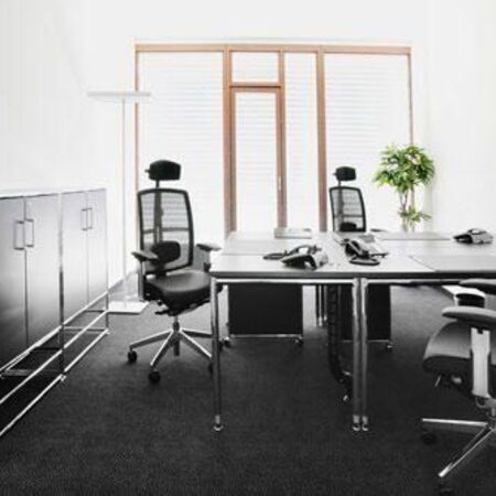 Ergonomische Einrichtung für Arbeitsplätze